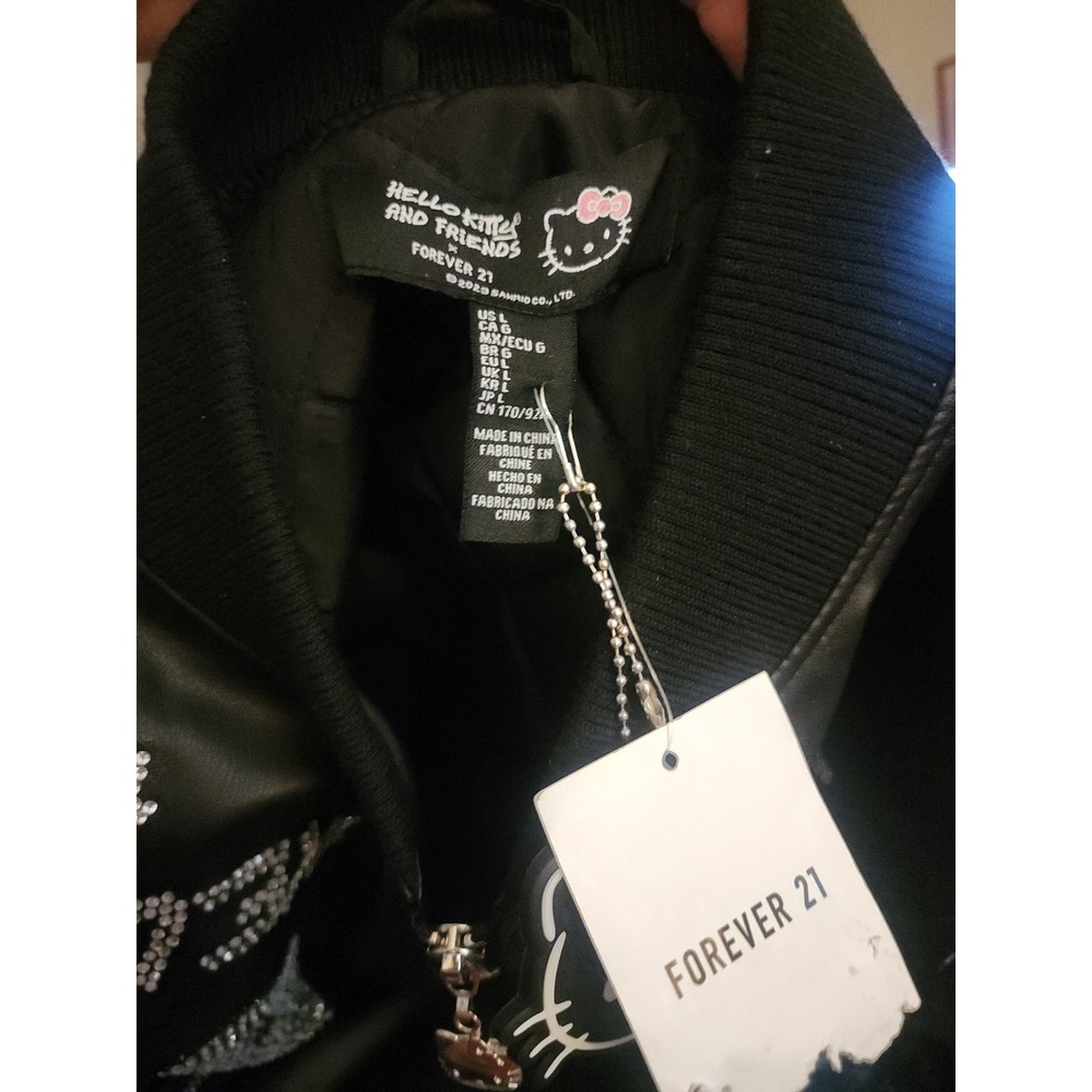FOREVER 21 x Hello kitty Rhinestone Bomber Jacket Large Deadstock NWT New D50 - Picture 4 of 6